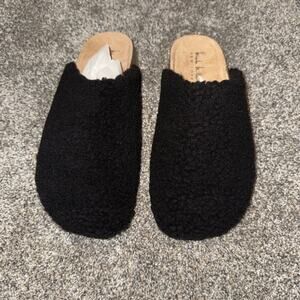 Nicole Miller Slide On Black Women’s Size 7